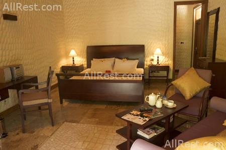 Olhuveli Beach & Spa Resort 9